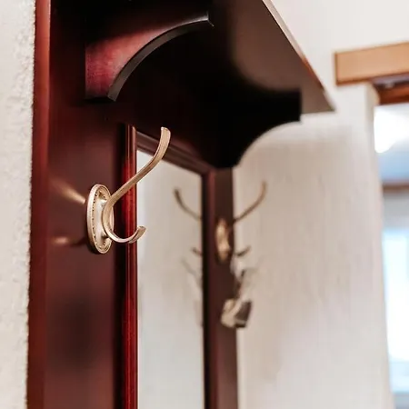 Agence Alv - Art Le Vin Hotel *