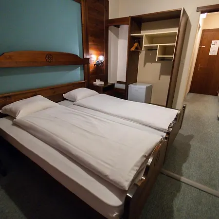 Agence Alv - Art Le Vin 酒店