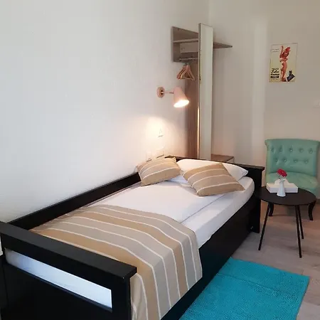 Hotel Agence Alv - Art Le Vin Salgesch