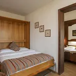 Hotel Agence Alv - Art Le Vin Salgesch